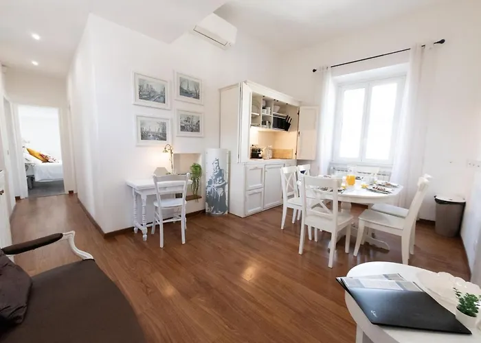 The Best Rent - Three-bedroom Close To Colosseo Apartament *