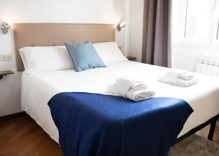 Apartament The Best Rent - Three-bedroom Close To Colosseo Rzym