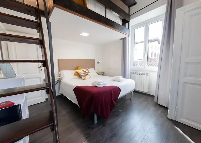 Apartament The Best Rent - Three-bedroom Close To Colosseo Rzym
