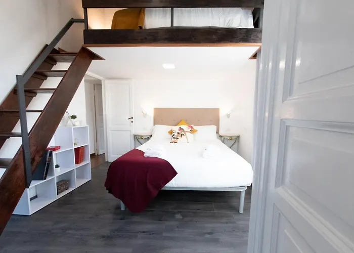 The Best Rent - Three-bedroom Close To Colosseo Apartament Rzym
